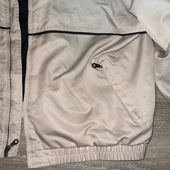 CUTTER & BUCK windbreaker - Picture 3 of 6